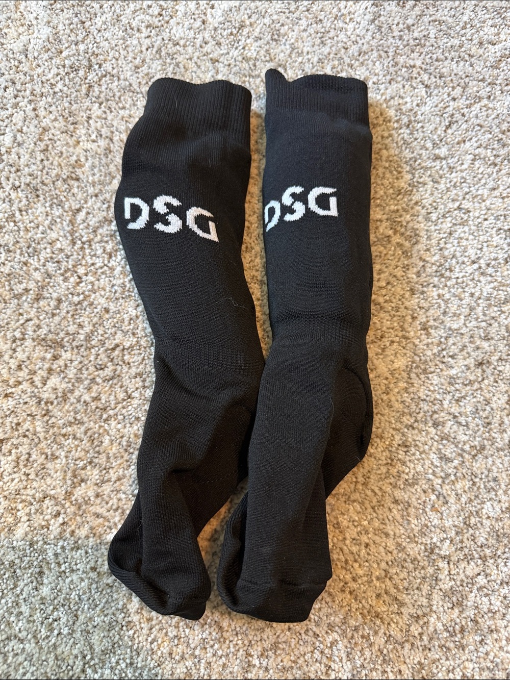 DSG Youth Oscala Black Soccer Shin Socks - S